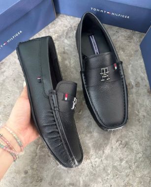 Tommy Hillfer Mọi Nam Quốc Dân